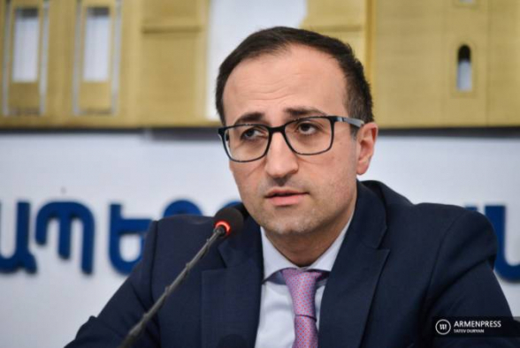 Ծանր ու ծայրահեղ ծանր վիճակում է գտնվում կորոնավիրուսով հիվանդ 800 քաղաքացի, 388-ը ունի հոսպիտալացման կարիք. Արսեն Թորոսյանի կոչը